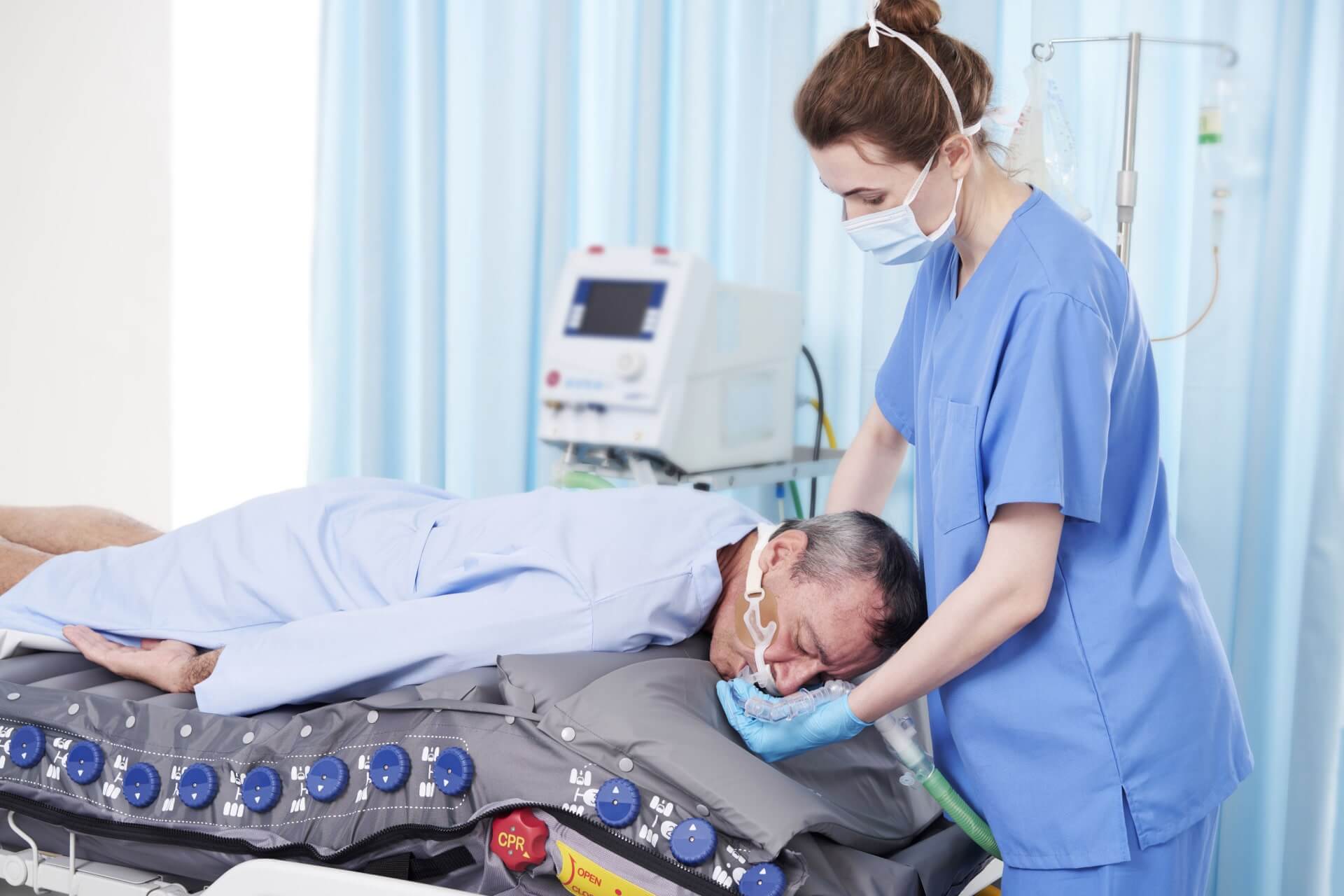 Prone position mattress for easy head repositioning
